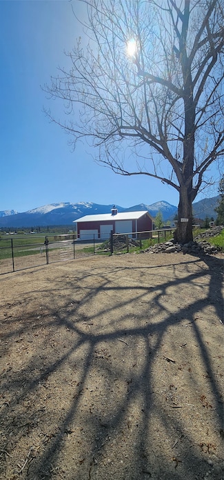 233 Chads Rd, Hamilton, MT 59840