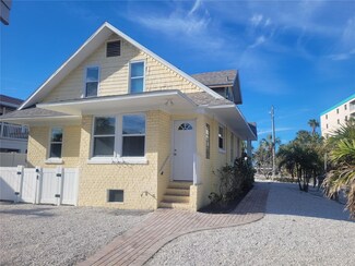 12217 Sunshine Ln, Treasure Island, FL 33706