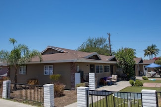 401 W Guinida Ln, Anaheim, CA 92805