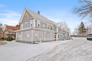 8 Highland St, Woodsville, NH 03785