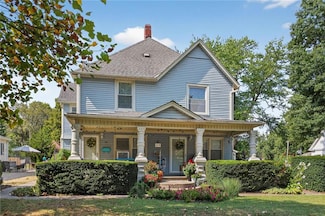 417 S 2nd St, Odessa, MO 64076