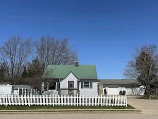 1216 Main St, Junction City, WI 54443
