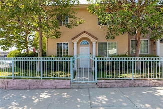 9360 Sunland Park Dr Unit 3, Sun Valley, CA 91352
