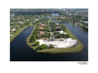 3025 Meadow Ln, Weston, FL 33331