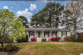 1372 Swallow Ln, Birmingham, AL 35213