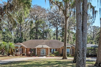 11215 Dead River Rd, Tavares, FL 32778