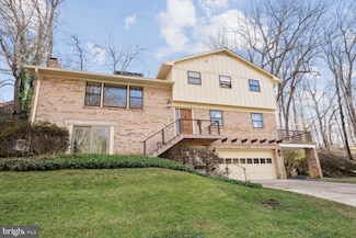 3120 N Thomas St, Arlington, VA 22207