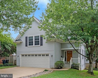 210 N Oak St, Falls Church, VA 22046
