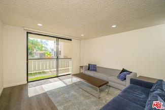 19029 Nordhoff St Unit 104, Northridge, CA 91324