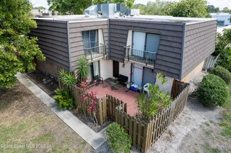4014 Vista Oaks Cir NE, Palm Bay, FL 32905