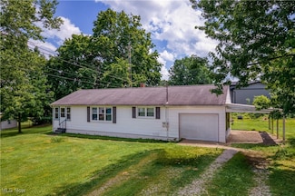 6534 Highton St SW, Navarre, OH 44662