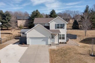 2428 Pine Ct, van Meter, IA 50261