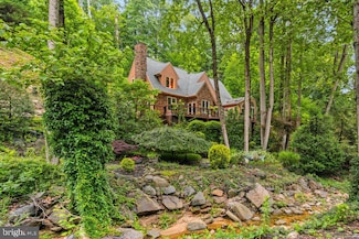 2407 Cub Hill Rd, Parkville, MD 21234