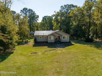 223 Nicholson Rd, Rockingham, NC 28379