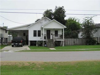 510 E Edwards St, Erath, LA 70533