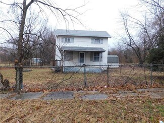 201 N Main St, Centerview, MO 64019