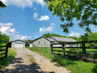 1778 Elkin Rd, Winchester, KY 40391