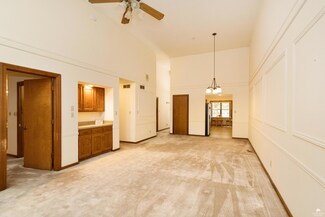 1904 Plymouth Landing, Manhattan, KS 66503