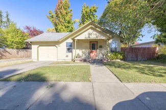 728 SW I St, Grants Pass, OR 97526