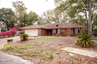2904 Oakridge Place, Gulfport, MS 39507