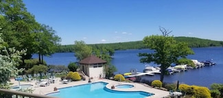 55 Midlake Dr Unit 102, Lake Harmony, PA 18624