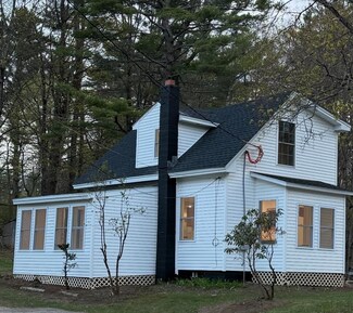 39 Merrill St, Plymouth, NH 03264