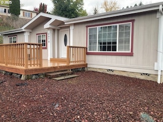 2978 NE Privado Ct, Roseburg, OR 97470