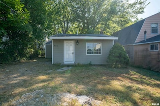 4012 N Boulevard Ave, Peoria Heights, IL 61616