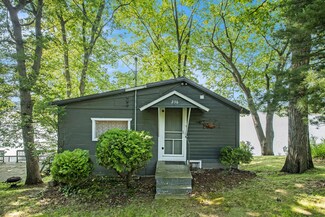 236 Tuttle Park Dr, Sherwood, MI 49089