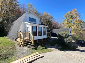 97 Bunker Hill Rd, Thomas, WV 26292