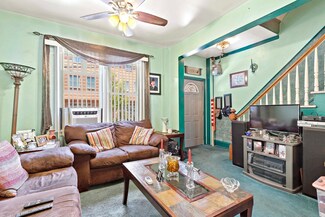 8 W 19th St, Weehawken, NJ 07086