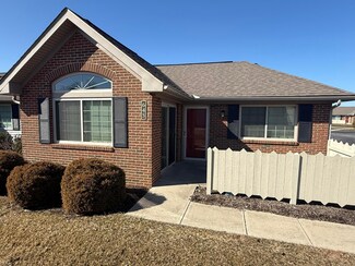 645 Monticello Ct, Pataskala, OH 43062