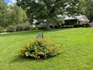 283 Crestwood Dr, Winfield, AL 35594
