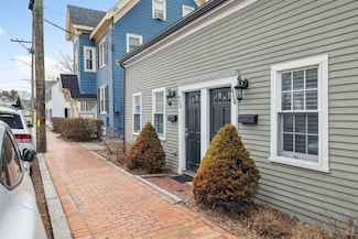454 Middle St, Portsmouth, NH 03801