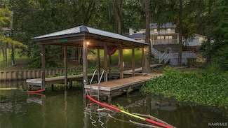 555 Shady Acres Dr, Titus, AL 36080