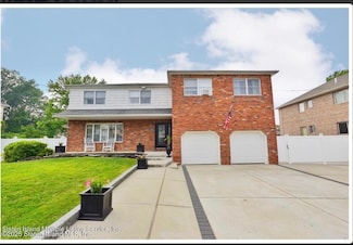 169 Crown Ave, Staten Island, NY 10312