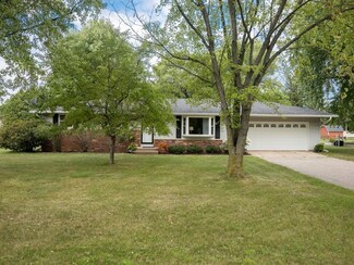 1811 Adams St, Plover, WI 54467