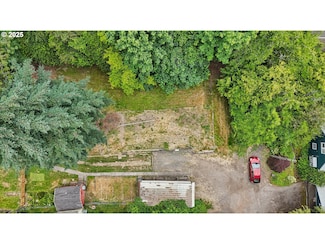 137 S Orchid Ct, Portland, OR 97219