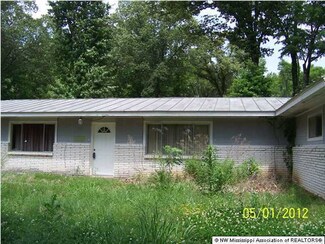 7242 Nail Rd, Walls, MS 38680