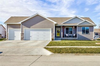 615 Prairie View Dr, Huxley, IA 50124