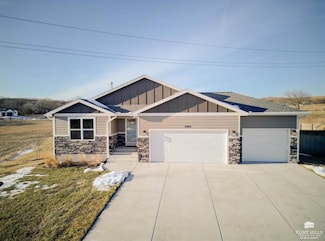 8393 Zacs Ct, Manhattan, KS 66502