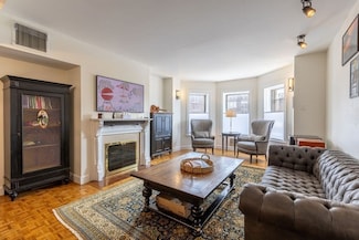 416 Commonwealth Ave Unit 212, Boston, MA 02215
