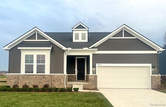 20473 W Kilburn Dr, Macomb, MI 48044