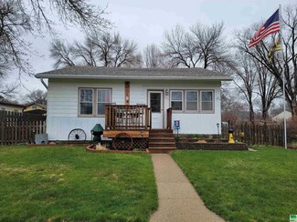 1619 W 29th St, Sioux City, IA 51103