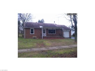 14452 Hickox St, Burton, OH 44021
