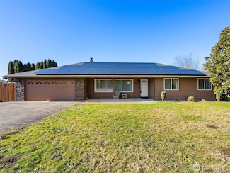 2142 Lewis River Rd, Woodland, WA 98674