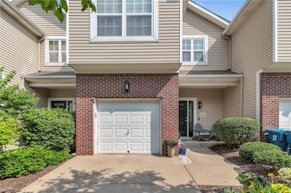 8808 Timber Creek Ln, Pleasant Valley, MO 64068