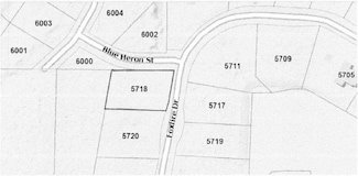 5718 Foxfire Dr, Midland, MI 48642