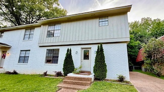 379 Dove Valley Rd, Collierville, TN 38017