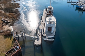 27 Saquatucket Bluffs Rd, Harwich Port, MA 02646